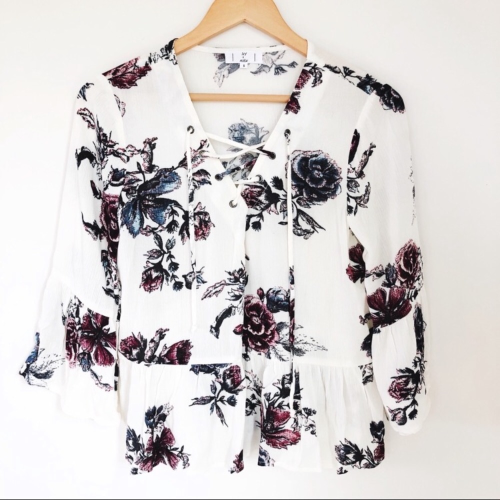 Tilly’s Ivy + Maine Floral Crop Top